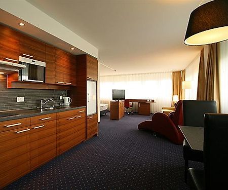Hotel Hoeri Inn Экстерьер фото