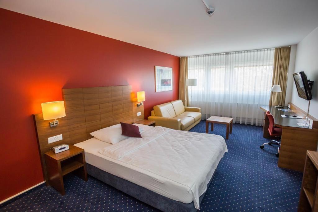 Hotel Hoeri Inn Экстерьер фото