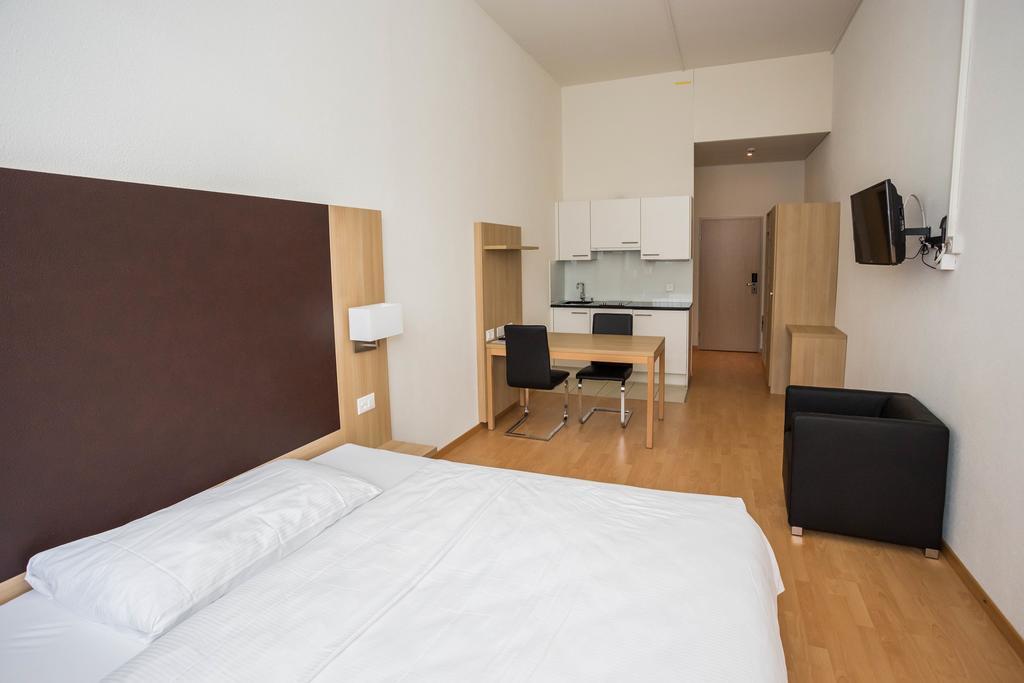 Hotel Hoeri Inn Экстерьер фото