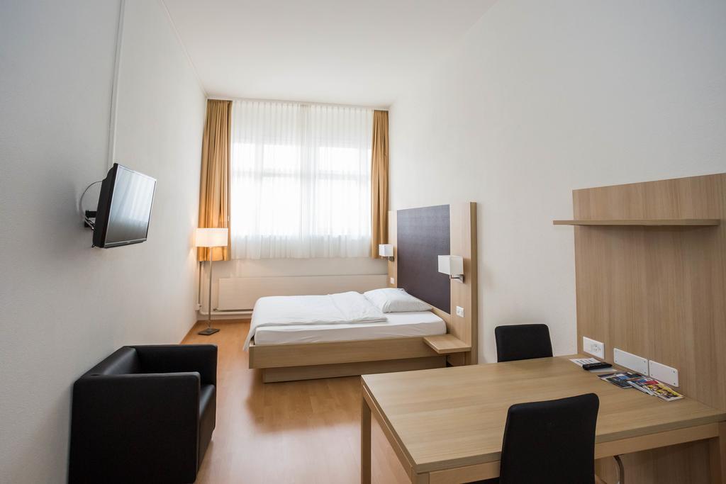 Hotel Hoeri Inn Экстерьер фото