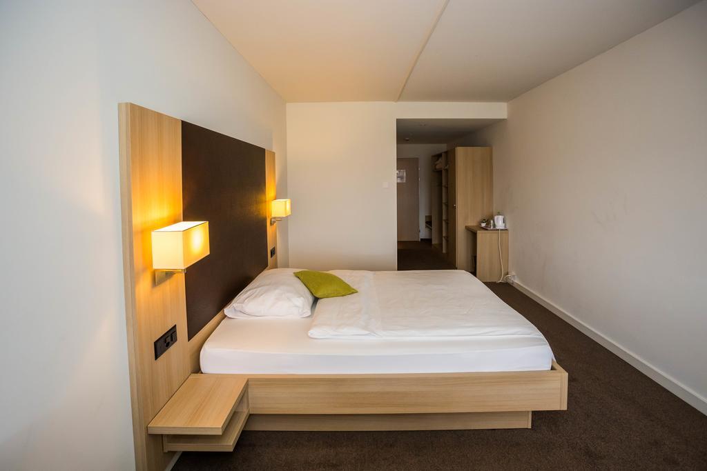 Hotel Hoeri Inn Экстерьер фото